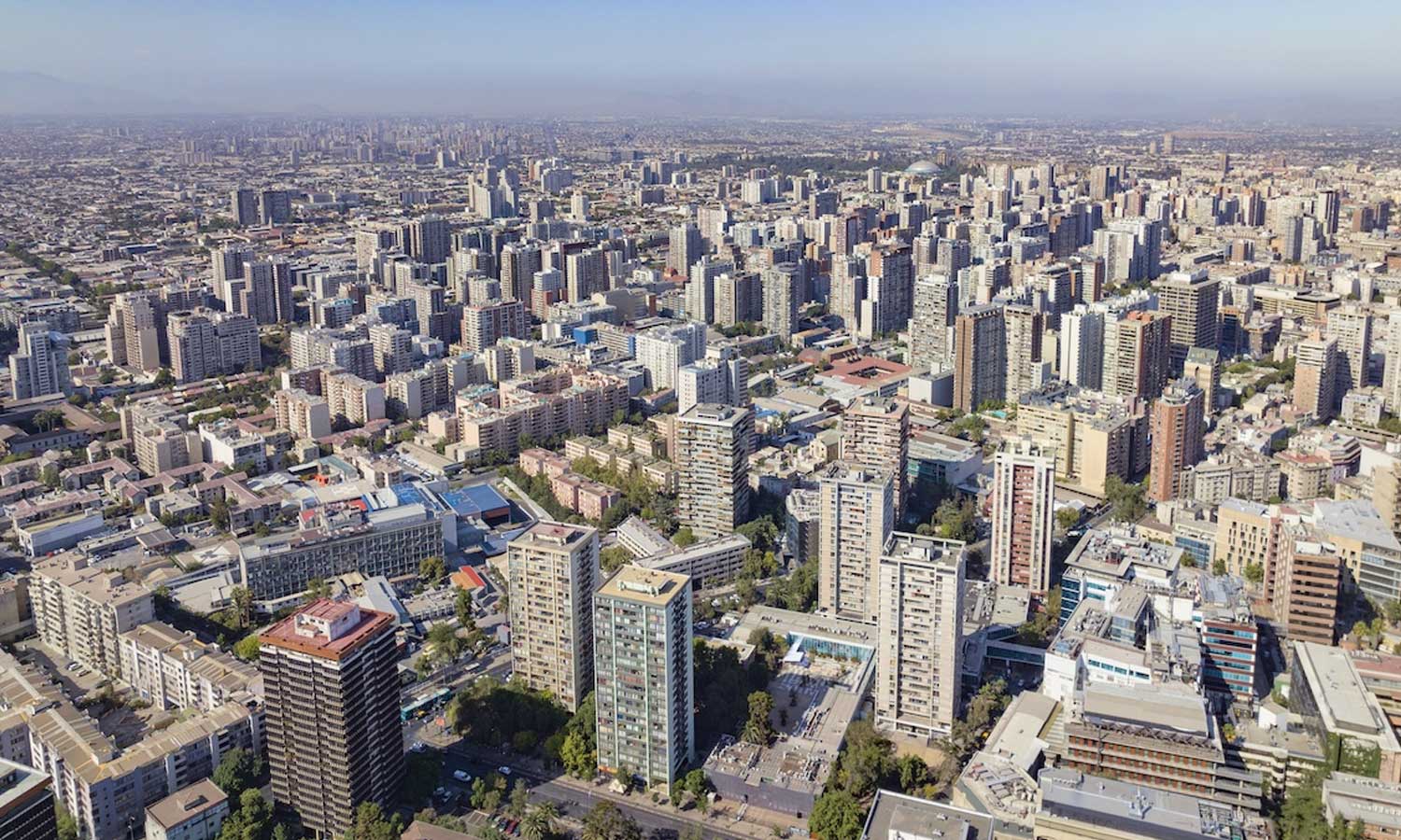 iconexionCapital_Análisis-del-mercado-residencial-en-Chile–Crecimiento-y-perspectivas-para-2025_01